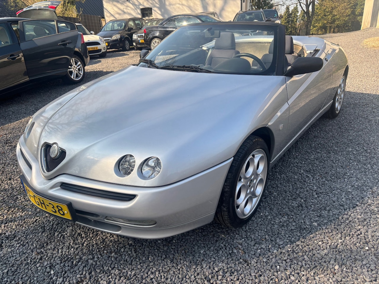 Alfa Romeo Spider - 1.8-16V T.Spark NL AUTO NIEUWSTAAT !!! - AutoWereld.nl