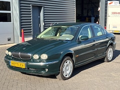 Jaguar X-type - 2.0 V6, cruise control, PDC, airco