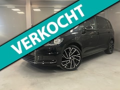 Volkswagen Touran - Active 1.5TSi DSG | 7 persoons | Apple Carplay | 19"Lichtmetalen velgen |