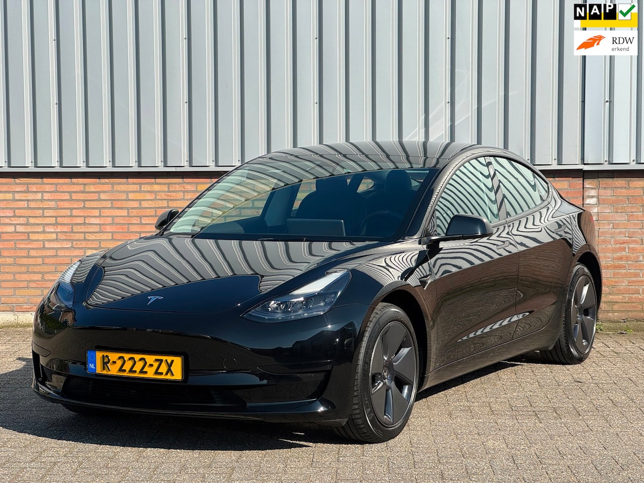 Tesla Model 3 - Standard RWD Plus 60 kWh LFP/ 96% SoH/ Ryzen/ Warmtepomp - AutoWereld.nl