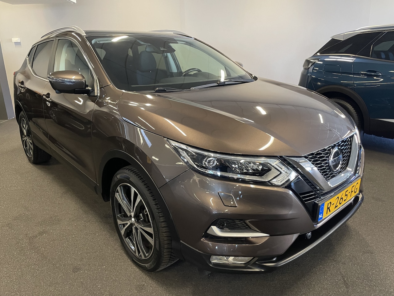 Nissan Qashqai - 1.3 DIG-T N-Connecta - AutoWereld.nl