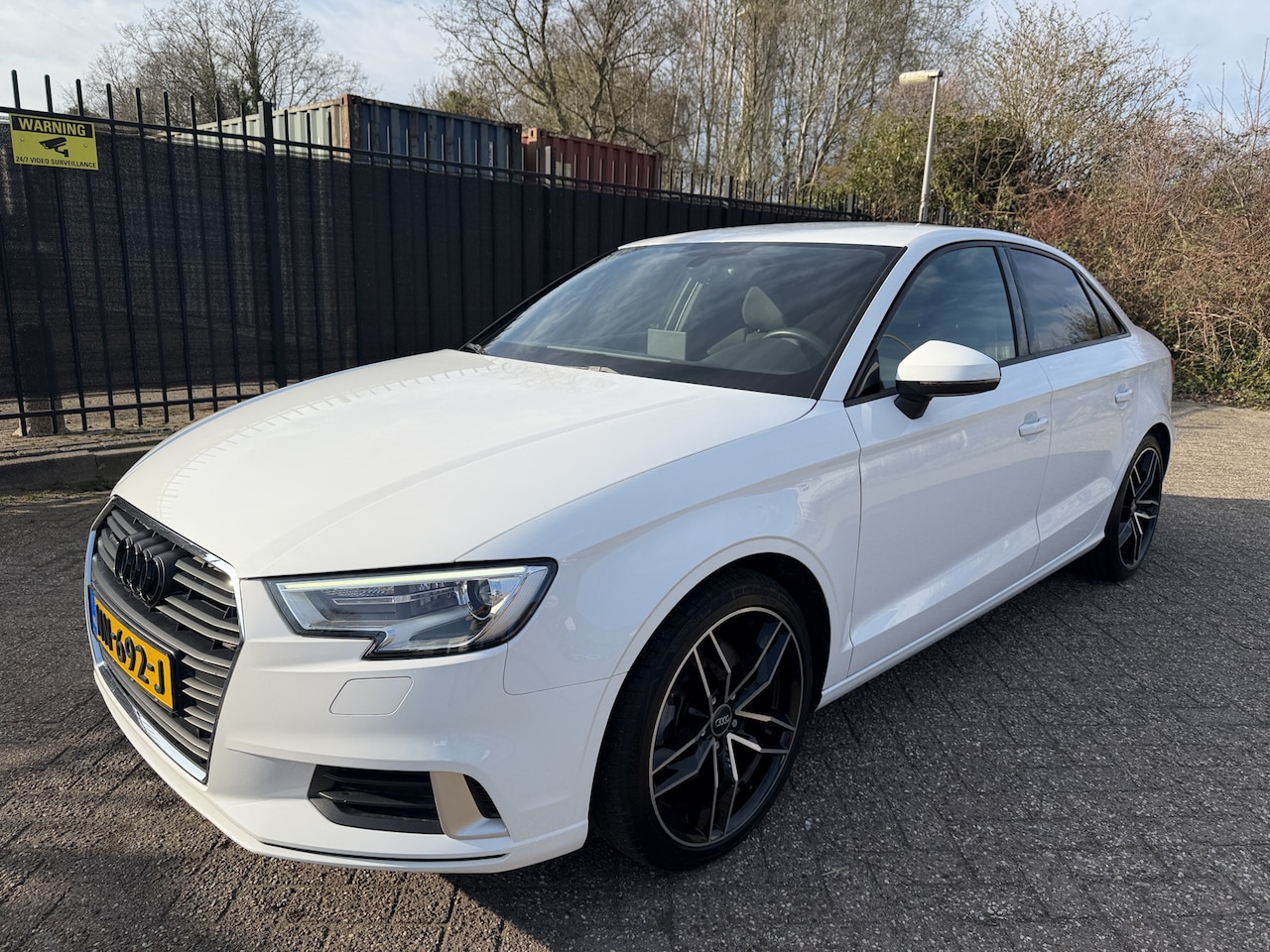 Audi A3 Limousine - 2.0 TFSI quattro Sport Pro Line 2.0 TFSI 190 PK Quattro Sport Pro Line - AutoWereld.nl
