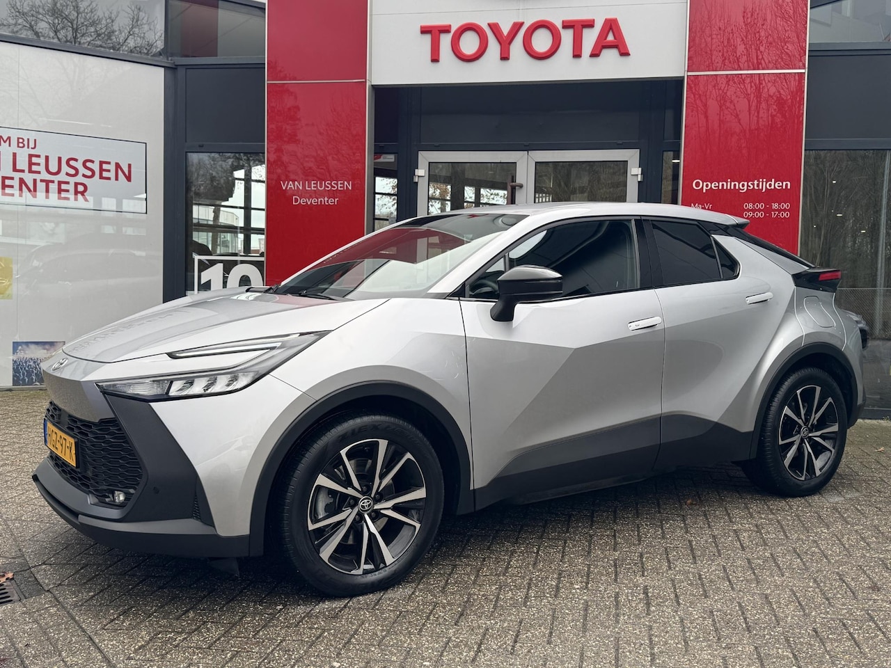 Toyota C-HR - 2.0 Plug-in Hybrid 220 Dynamic ANDROID/APPLE STOEL/STUURVERW. P-SENSOREN DODEHOEK NAVI - AutoWereld.nl