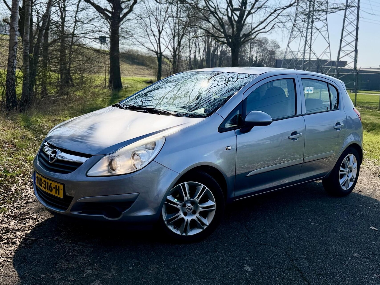 Opel Corsa - 1.2 16v Airco / Centale.vr / Tr.haak / ☑️ - AutoWereld.nl