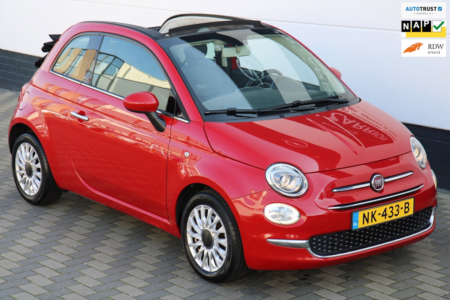 Fiat 500 C - 0.9 TwinAir Turbo Lounge Navi Leder Airco NAP !! - AutoWereld.nl