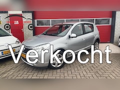 Dacia Sandero - 1.2 Lauréate TREKHAAK / AIRCO / ELEK RAMEN / NL-AUTO