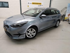 Kia Cee'd Sportswagon - Ceed 1.0 T-GDi MHEV DynamicLine Climate controle | Camera | Automaat | Cv op afstand