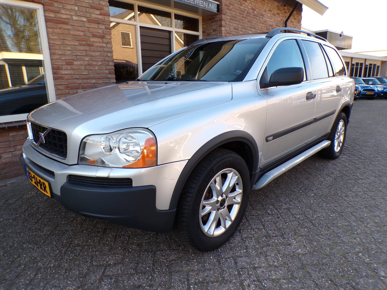 Volvo XC90 - 2.5 T Exclusive Automaat / Leder / Navi / 7 Persoons - AutoWereld.nl
