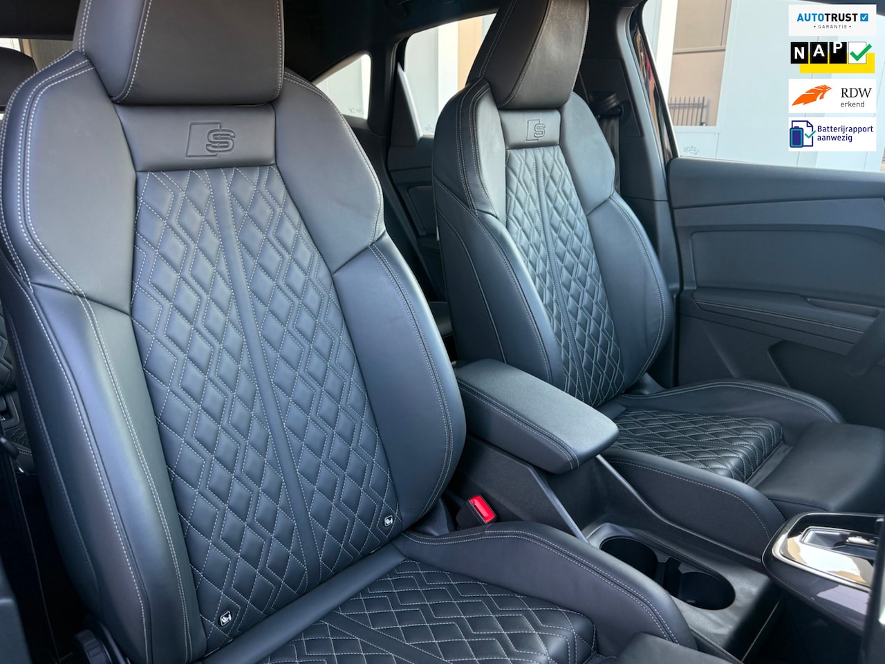 Audi Q4 Sportback e-tron - 40 S edition 77 kWh, 2 x S-LINE, vol zwart lederen sport leder, SOH 95 %, 1e eigenaar, NL - AutoWereld.nl