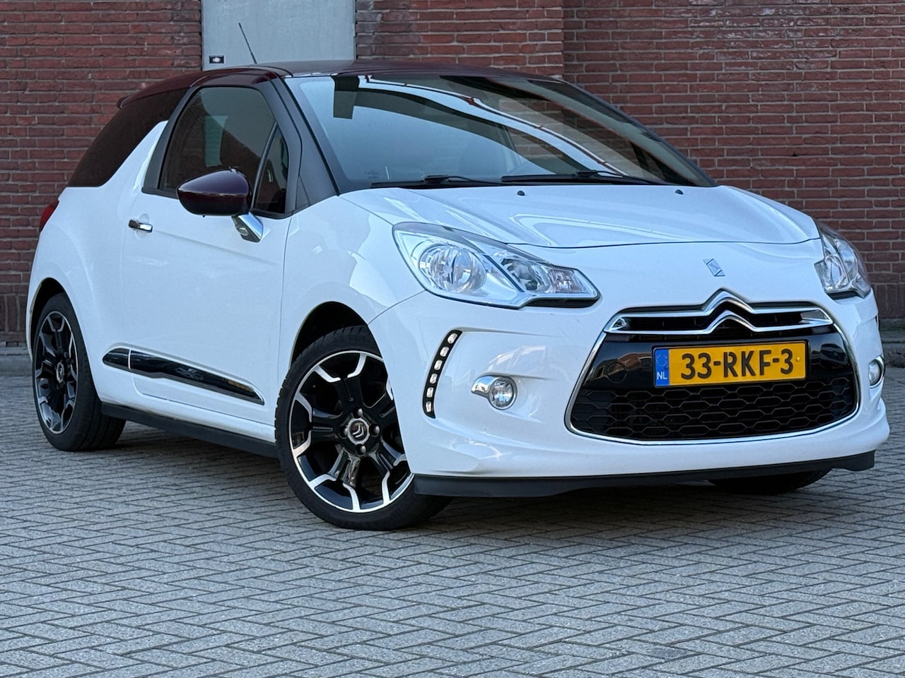 Citroën DS3 - 1.6 THP Sport Chic|LEDER|NAVI|AIRCO|NAP - AutoWereld.nl