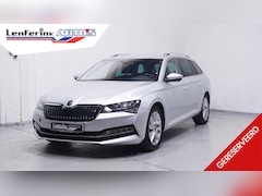 Skoda Superb Combi - 1.4 TSI iV Style Navi Leder/alcantara Camera Stoel- en voorruitverwarming Apple Carplay Cl