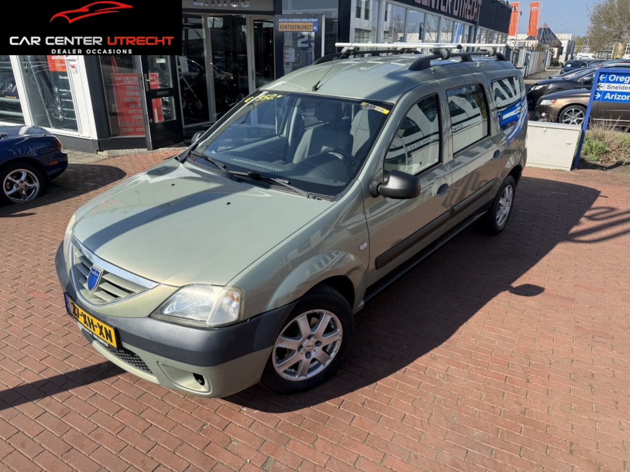 Dacia Logan MCV - | ZEER RUIME MPV NW APK! 1.6-16V Lauréate - AutoWereld.nl