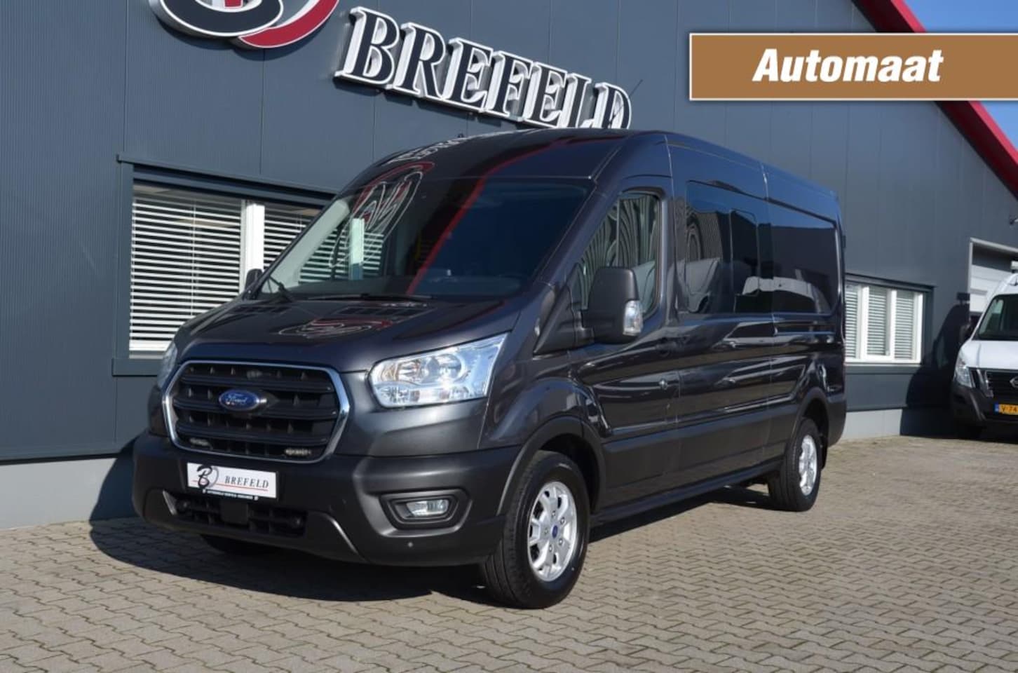 Ford Transit - 350 2.0 TDCI L2H2 Dubbele Cabine Automaat - AutoWereld.nl
