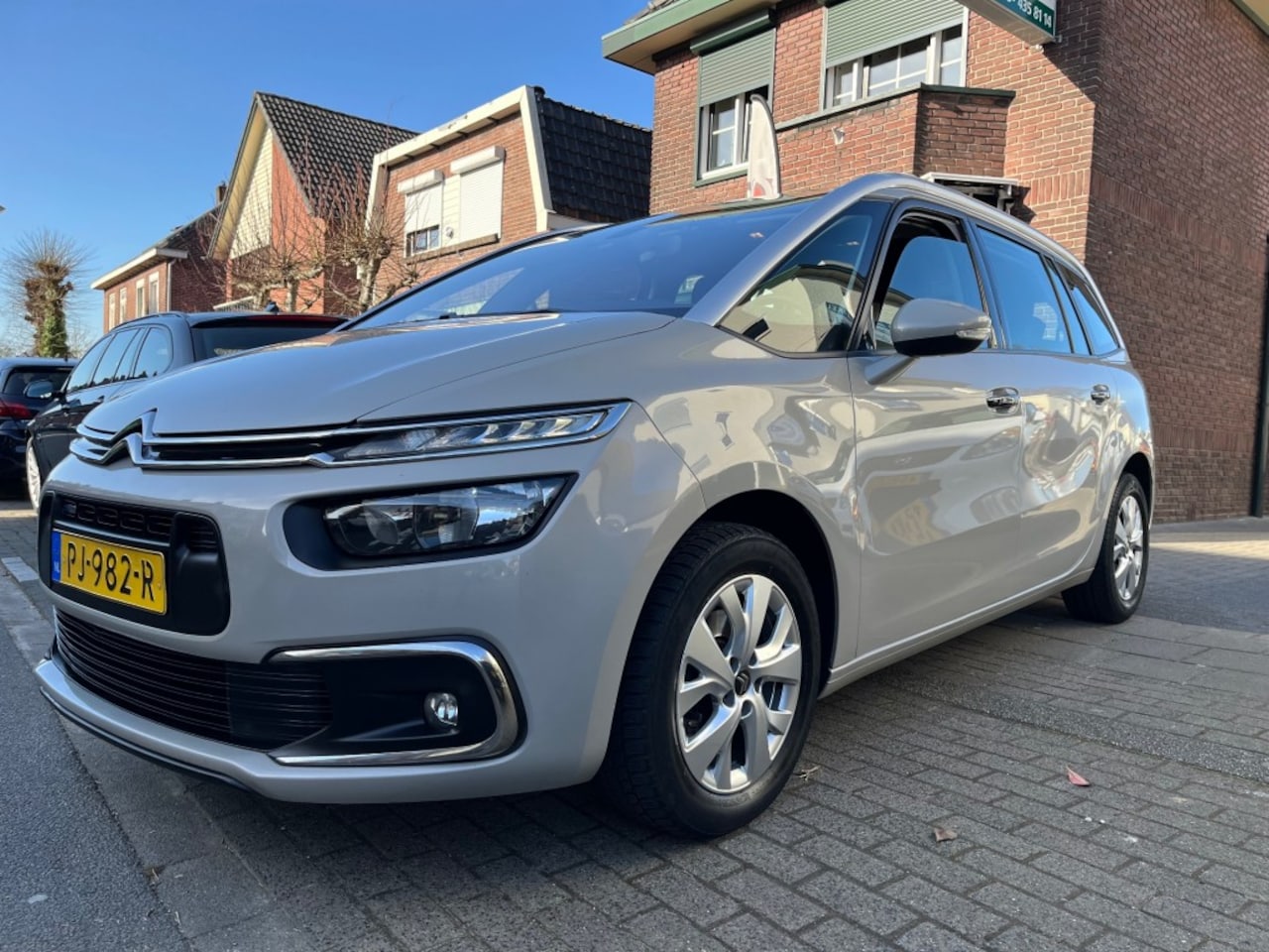 Citroën Grand C4 Picasso - 1.2 PURET. BUSINESS 7 personen - AutoWereld.nl