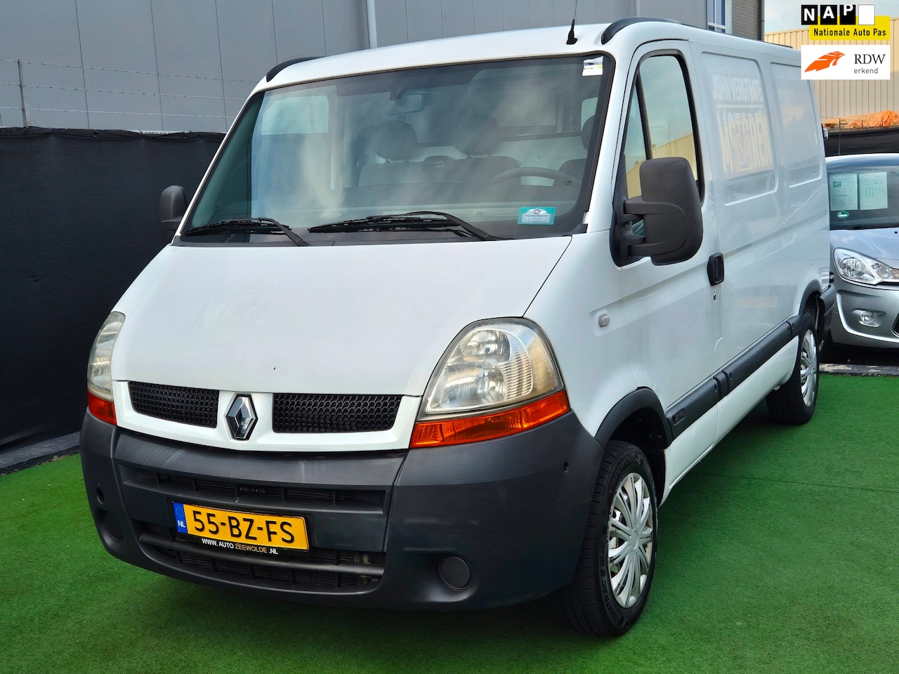 Renault Master - T28 2.5dCi L1H1 MARGE NAP! - AutoWereld.nl