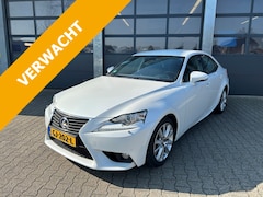 Lexus IS - 300h Hybrid 181pk Business Line