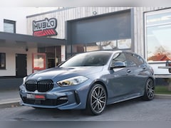 BMW 1-serie - 118i M-Sport, Pano, Kuipstoelen, HK Muziek, HUD