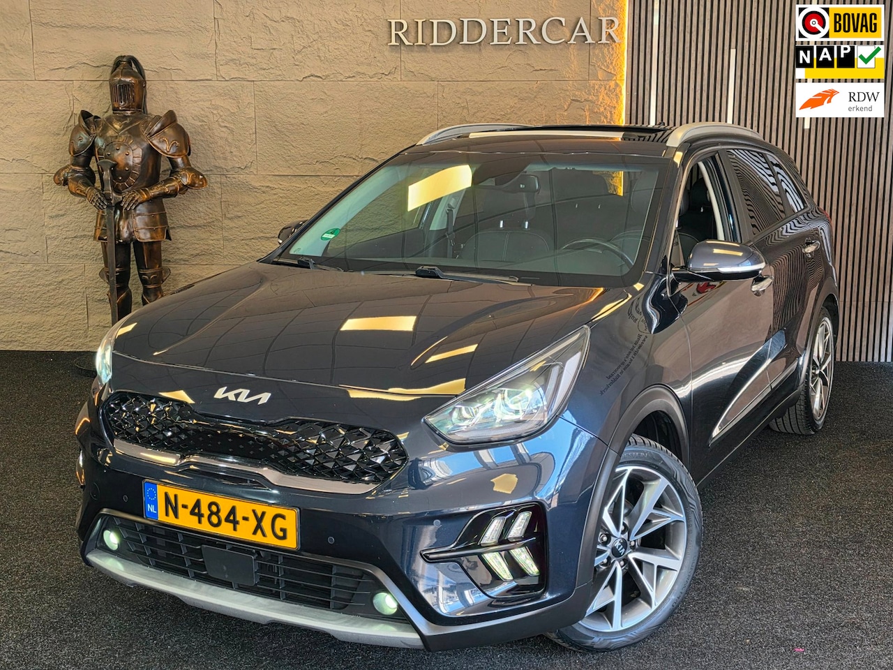 Kia Niro - 1.6 GDi Hybrid ExecutiveLine|GARANTIE|PANO|TREKHAAK|LEDER|STOELVERW/KOELING - AutoWereld.nl
