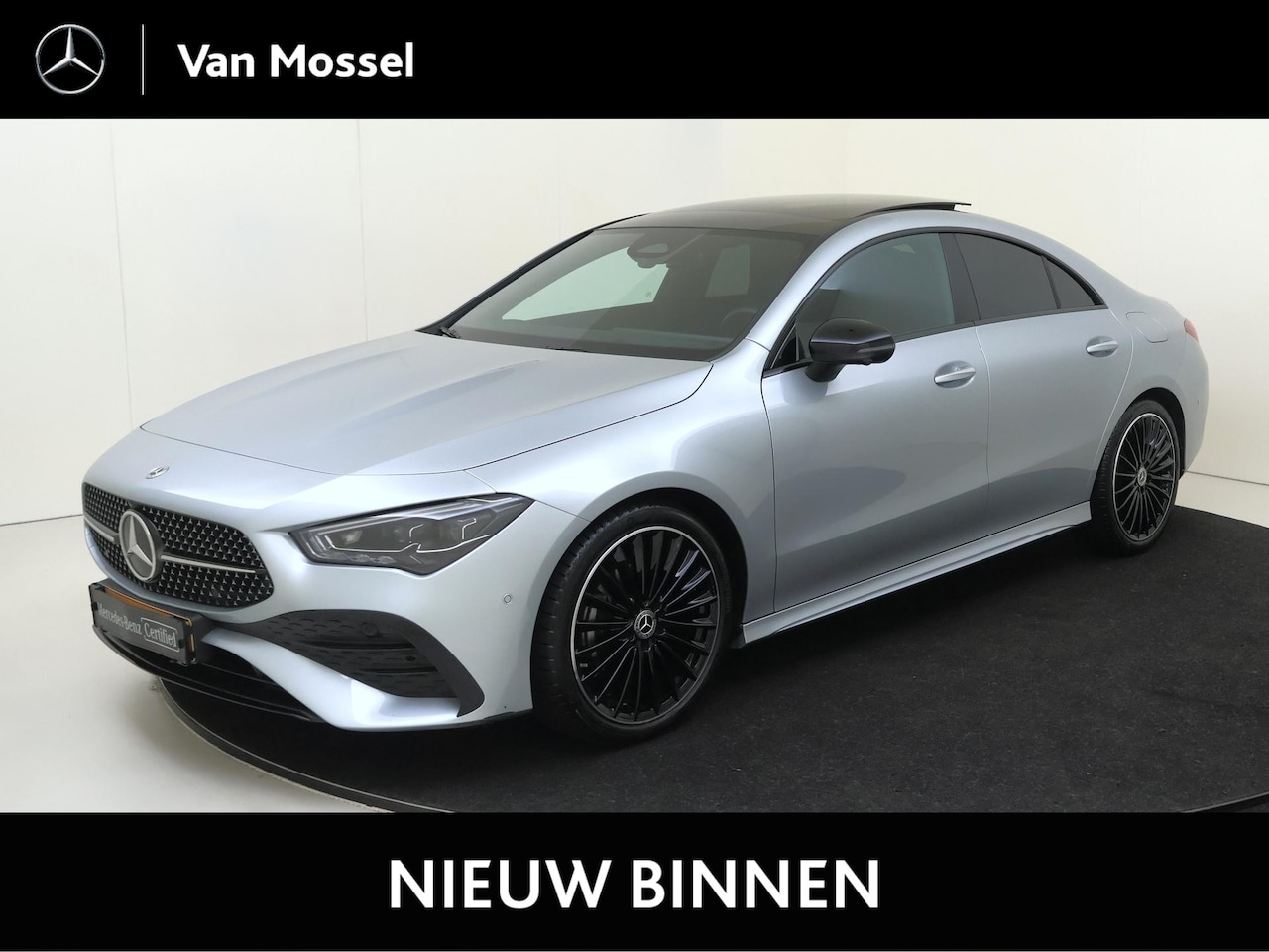 Mercedes-Benz CLA-Klasse - 180 Star Edition AMG Line Plus 19" multispaak velgen/ Night Pakket/ Panorama schuifkanteld - AutoWereld.nl