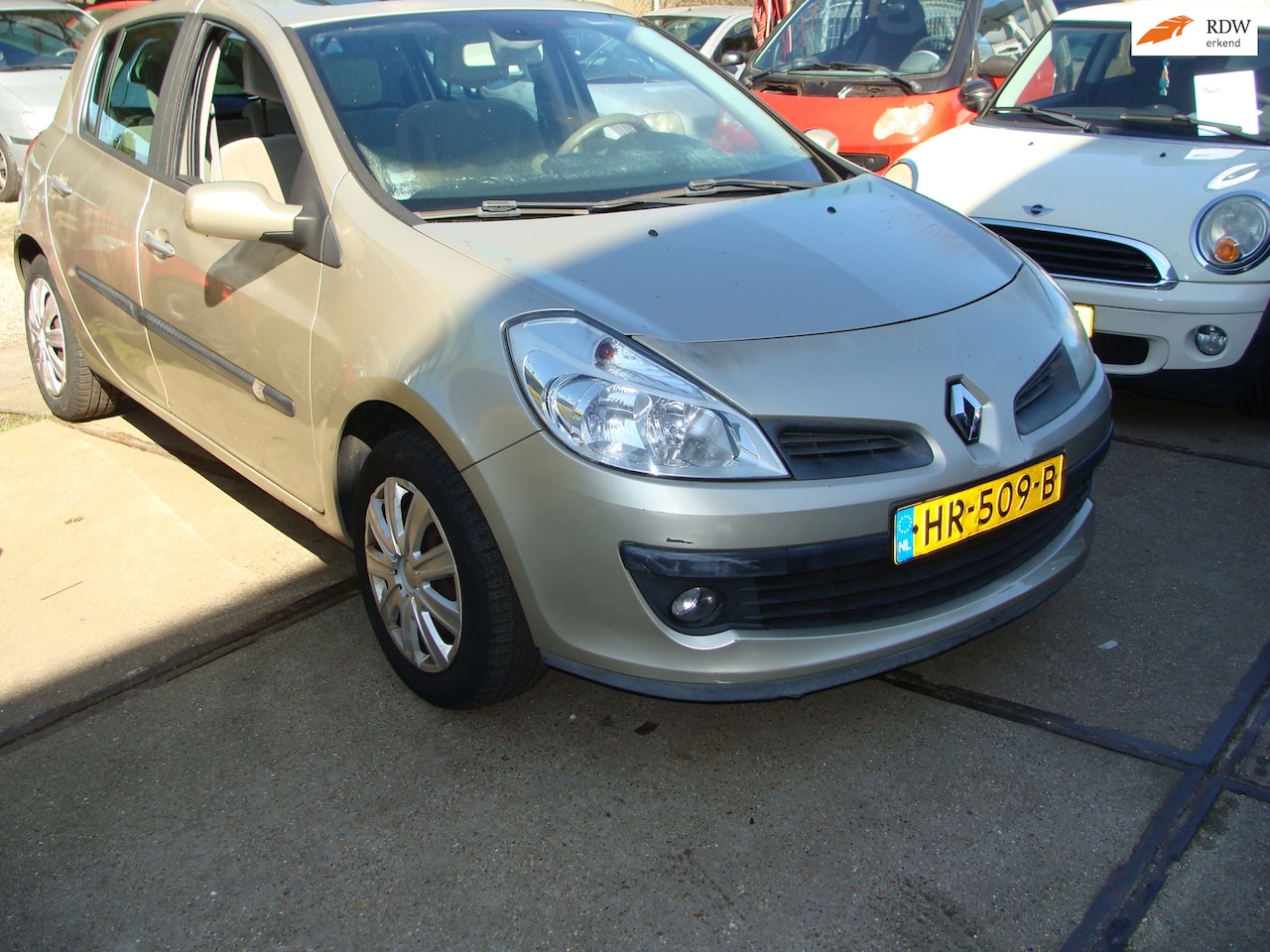 Renault Clio - 1.6-16V Dynamique autom pano airco nap apk - AutoWereld.nl
