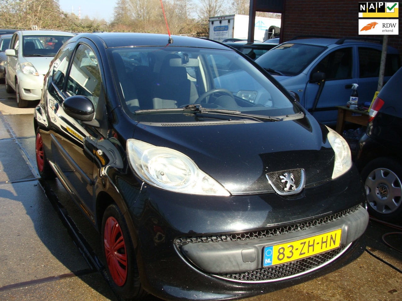 Peugeot 107 - 1.0-12V XS st bekr airco elek pak nap apk - AutoWereld.nl