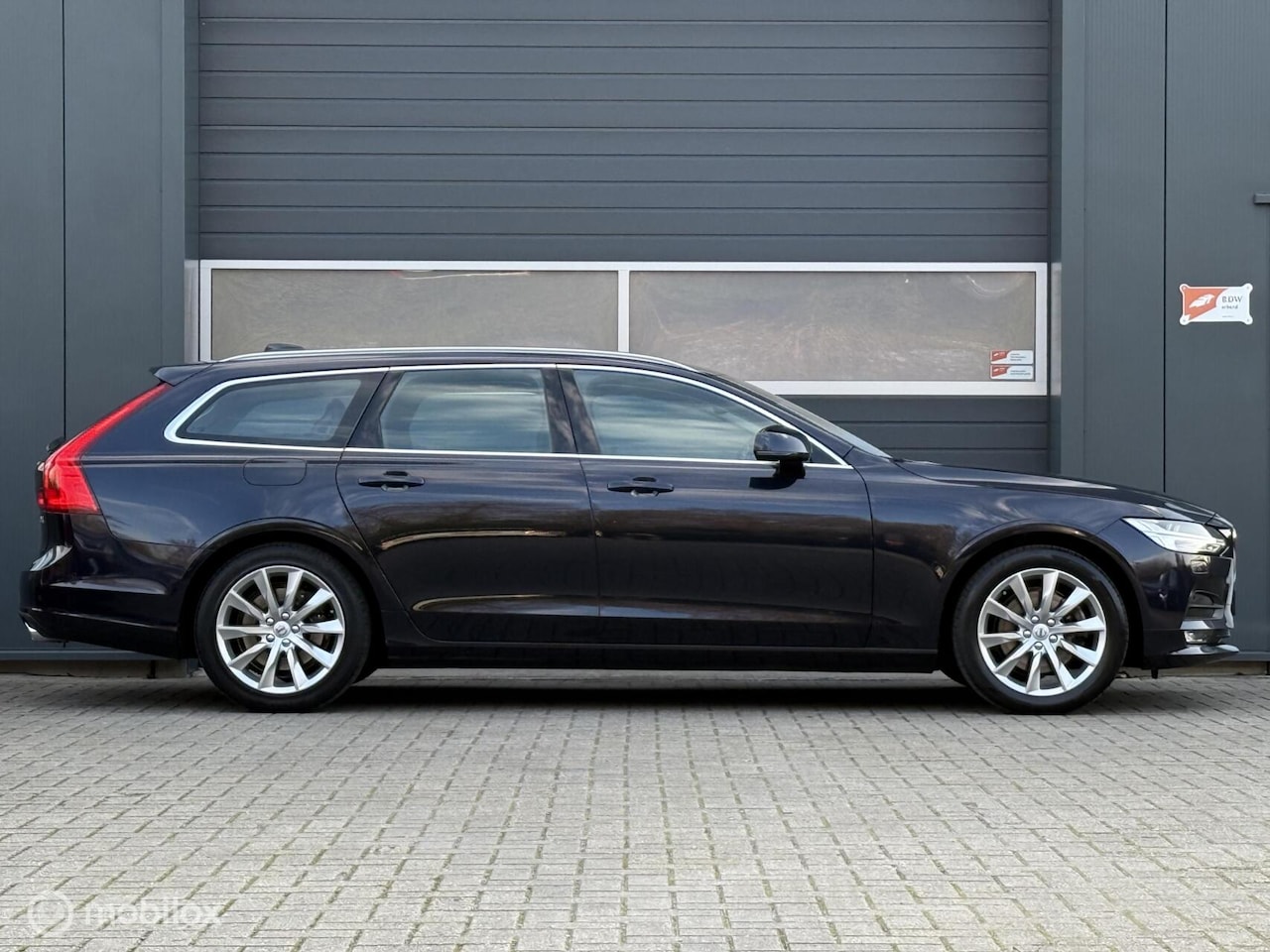 Volvo V90 - 2.0 D4 Geartronic-8 -Pilot assist-Nav-Led-Adap.CC - AutoWereld.nl
