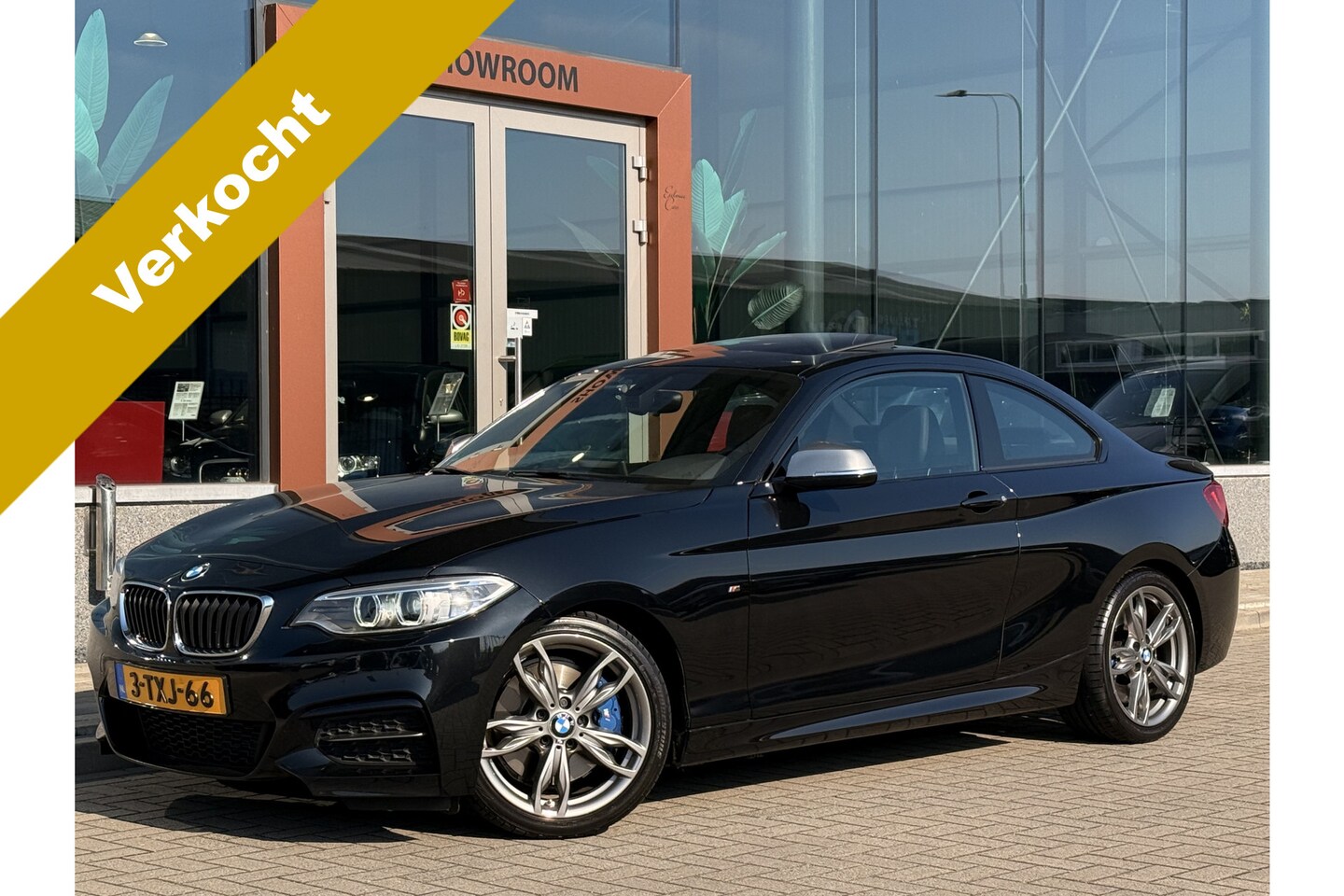BMW 2-serie Coupé - M235i High Executive | Schuifdak | Harman / Kardon | Cruise | Memory | Leder | DAB | Navi - AutoWereld.nl