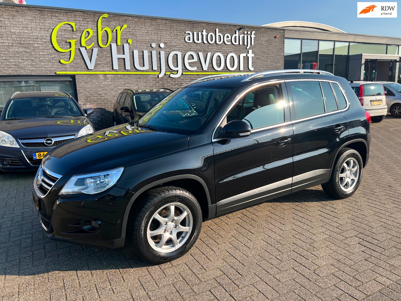 Volkswagen Tiguan - 2.0 TSI Track&Field 4Motion - AutoWereld.nl