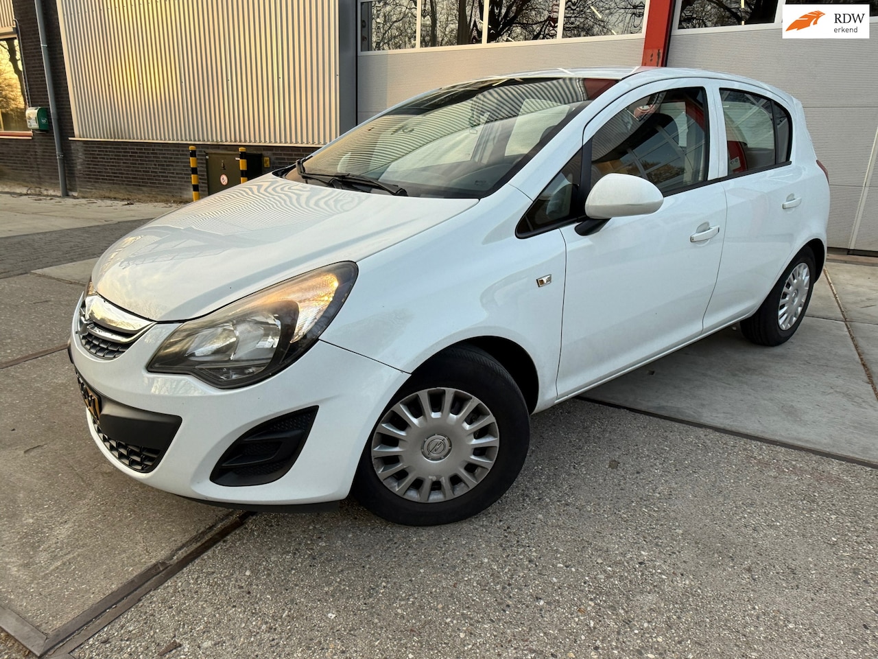 Opel Corsa - 1.2 EcoFlex Selection NAVI ACHTERUITRIJCAMERA - AutoWereld.nl