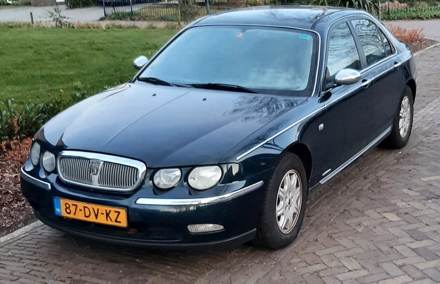 ROVER 75