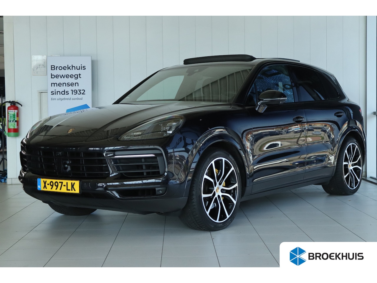 Porsche Cayenne - 3.0 E-Hybrid | Adapt. Cruise | 360 Camera | Bose | HUD | Sportchrono | 4-Wielbesturing | M - AutoWereld.nl