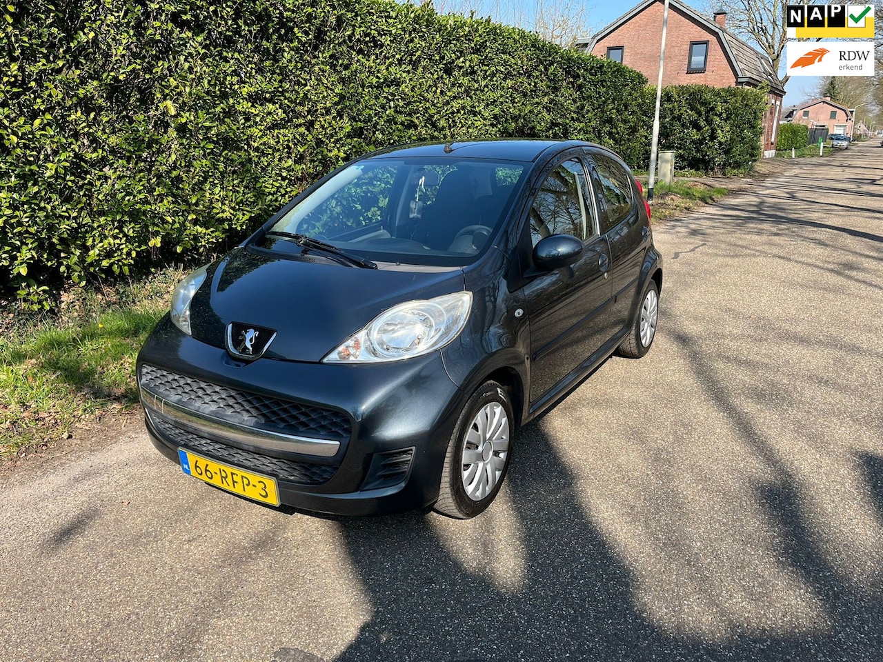 Peugeot 107 - 1.0-12V XS airco apk tot maart 27 - AutoWereld.nl