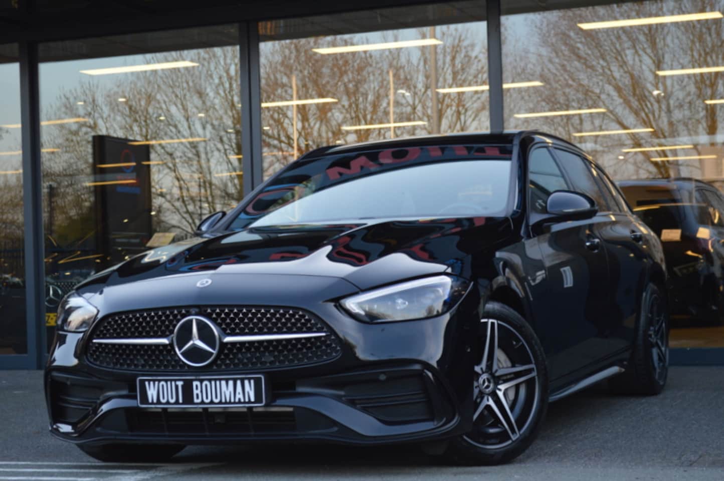 Mercedes-Benz C-klasse Estate - 300 e AMG Led Leder Panorama Memory Sfeer Camera 360 Head-Up Augmented Trekh Keyless Pdc - AutoWereld.nl