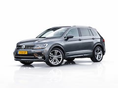 Volkswagen Tiguan - 1.5 TSI ACT R-Line | TREKHAAK | NAP | APPLE CARPLAY | ANDROID AUTO | ADAPT. CRUISE CONTROL