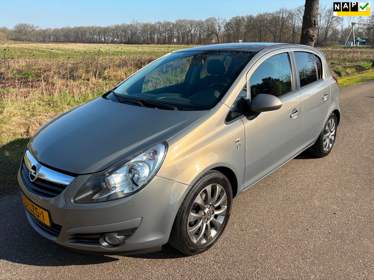 Opel Corsa - 1.2-16V '111' Edition APK/Airco/Stuurbediening/LM - AutoWereld.nl
