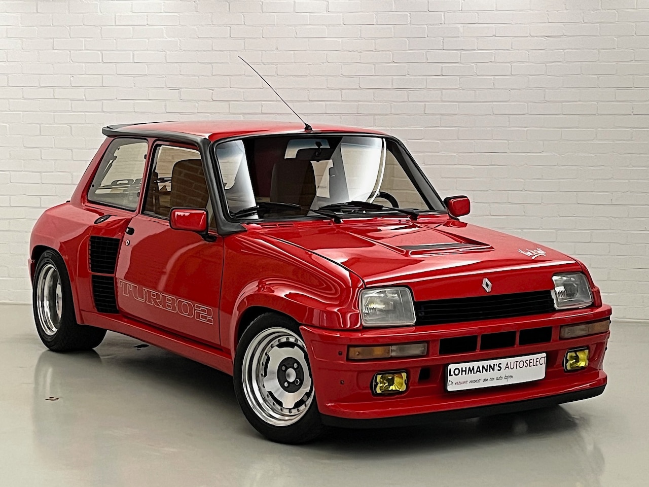 Renault 5 - R 5 Turbo 2 - Turbo 1 stoelen - 3-delige Elia velgen - AutoWereld.nl