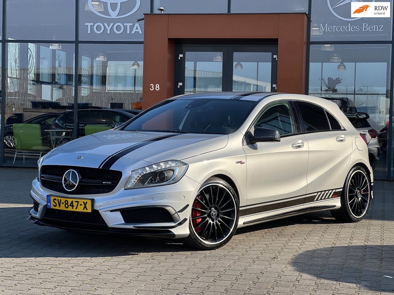 Mercedes-Benz A-klasse - AMG45 4MATIC|Schaalstoel|Driverspack - AutoWereld.nl