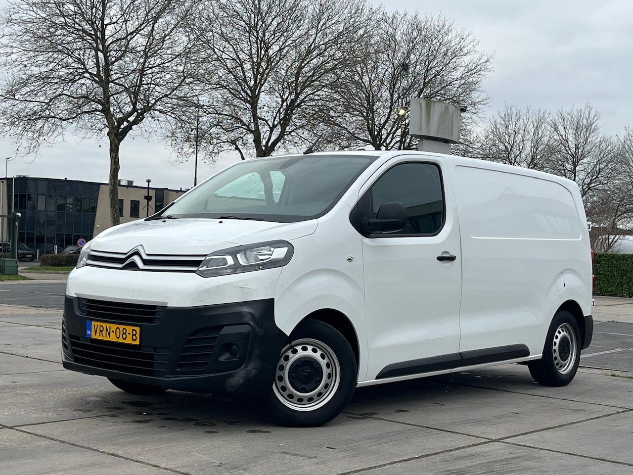 Citroën Jumpy - 2.0 BlueHDI 145 M Club 4163 - AutoWereld.nl