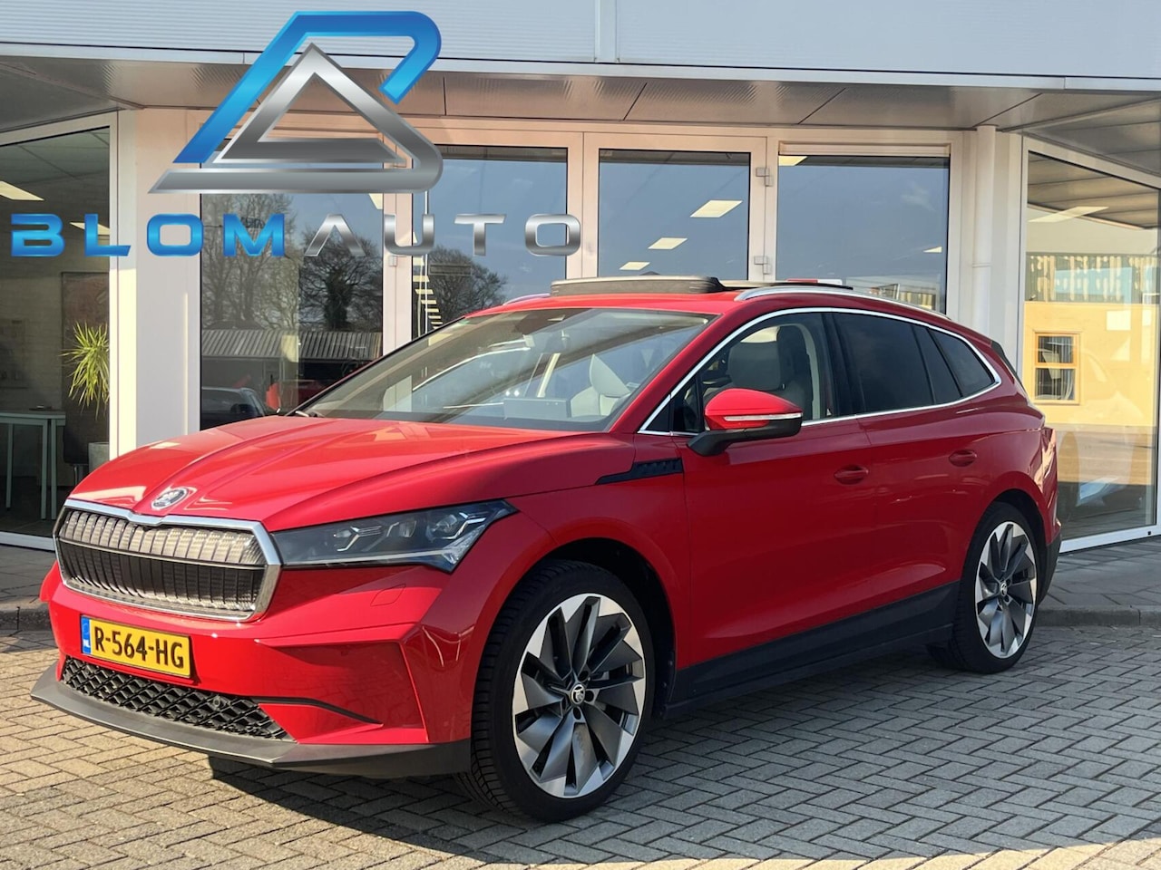 Skoda Enyaq iV - 80 KWh 204PK PANO+ACC+TREKH+KEYLESS+MATRIX - AutoWereld.nl