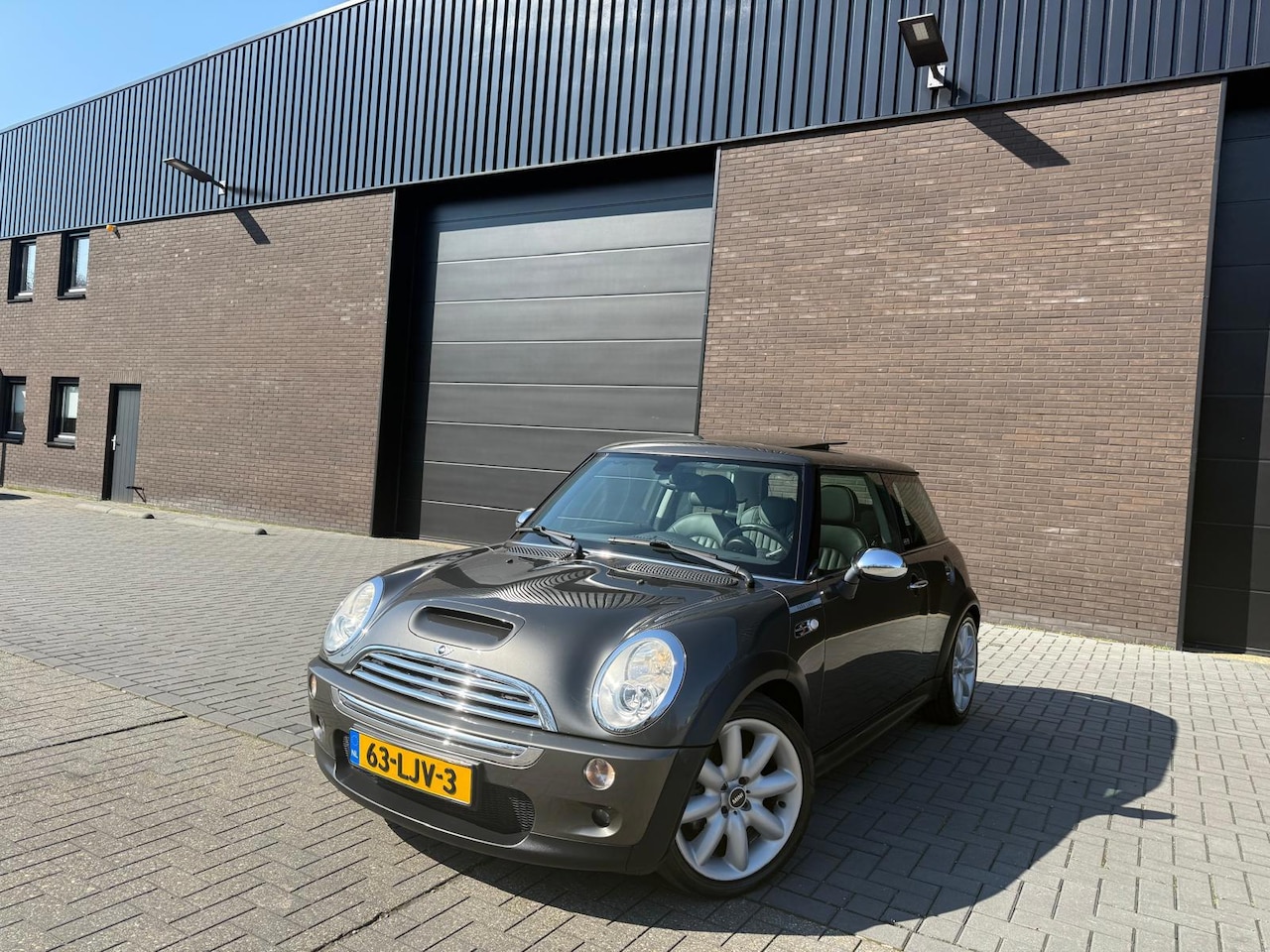 MINI Cooper S - Mini 1.6 | 12MND GARANTIE | PANO DAK | LEDER | NW APK | CRUISE | - AutoWereld.nl