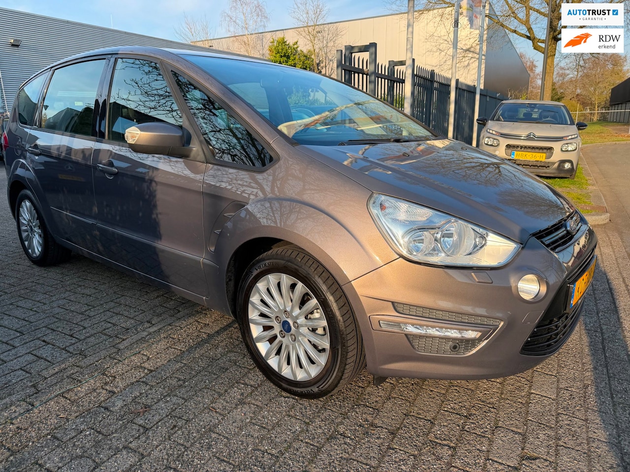 Ford S-Max - 1.6 EcoBoost Titanium 7p. navi, cruise, elec pakket , trekhaak, multi-stuur, stoelverwarmi - AutoWereld.nl
