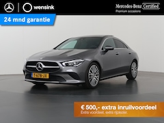 Mercedes-Benz CLA-Klasse - 180 Luxury Line | Panoramadak | Trekhaak | Digitaal display | Stoelverwarming |