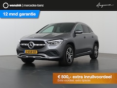 Mercedes-Benz GLA-Klasse - 200 Business Solution Luxury | Trekhaak | Stoelverwarming | Getint glas | Achteruitrijcame