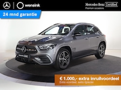 Mercedes-Benz GLA-Klasse - 250 e Business Solution AMG | Trekhaak | Winterpack | Dodehoek detectie | Apple Carplay |