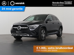 Mercedes-Benz GLA-Klasse - 250 e Luxury Line | Panoramadak | Distronic | Dodehoekassistent | Achteruitrijcamera |