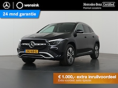 Mercedes-Benz GLA-Klasse - 250 e Business Solution Luxury | Trekhaak | Winter pakket | Getint glas | Stoelverwarming