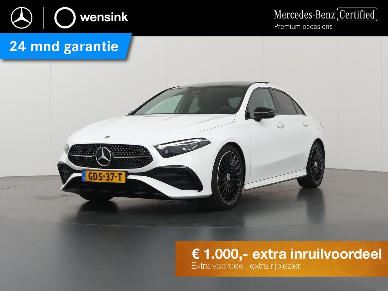 Mercedes-Benz A-klasse - Limousine 180 Star Edition AMG Panoramadak | Night-pakket | 19" AMG velgen | Sfeerverlicht - AutoWereld.nl