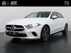 Mercedes-Benz A-klasse - 250 e Limited | 18" AMG Velgen | Navigatie | Smartphone Integratie | Stoelverwarming Voor
