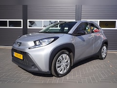 Toyota Aygo X - 1.0 VVT-i MT Play Airco/Camera/Carplay/Cruise