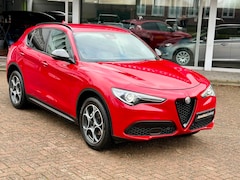 Alfa Romeo Stelvio - 2.0 T AWD B-Tech|Leer|Camera|1e Eigenaar|Nav|Sublieme staat|Alfa Rood